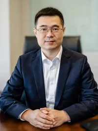 李润 — 党委委员、纪委书记